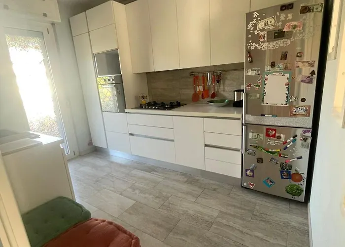 Intero Con Giardino E Parcheggio Apartment