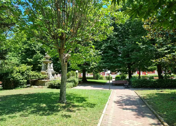 Intero Con Giardino E Parcheggio * Rom