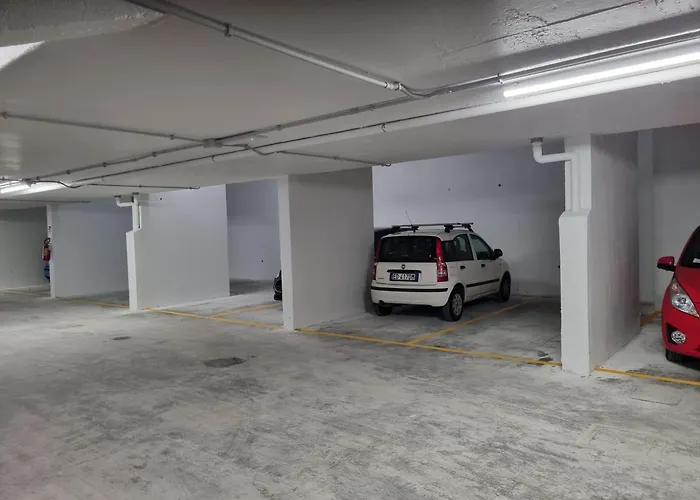 Intero Con Giardino E Parcheggio * Rom